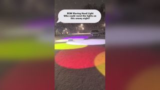 Ai có thể cưỡng lại được ánh đèn trong đêm tuyết rơi này?