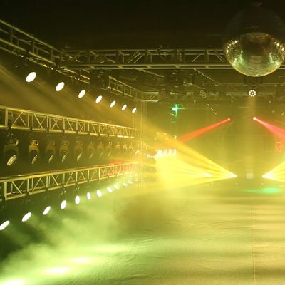 DJ Party Light 37 * 10W RGBW Quad 4 trong 1 LED Di chuyển rửa đầu Zoom